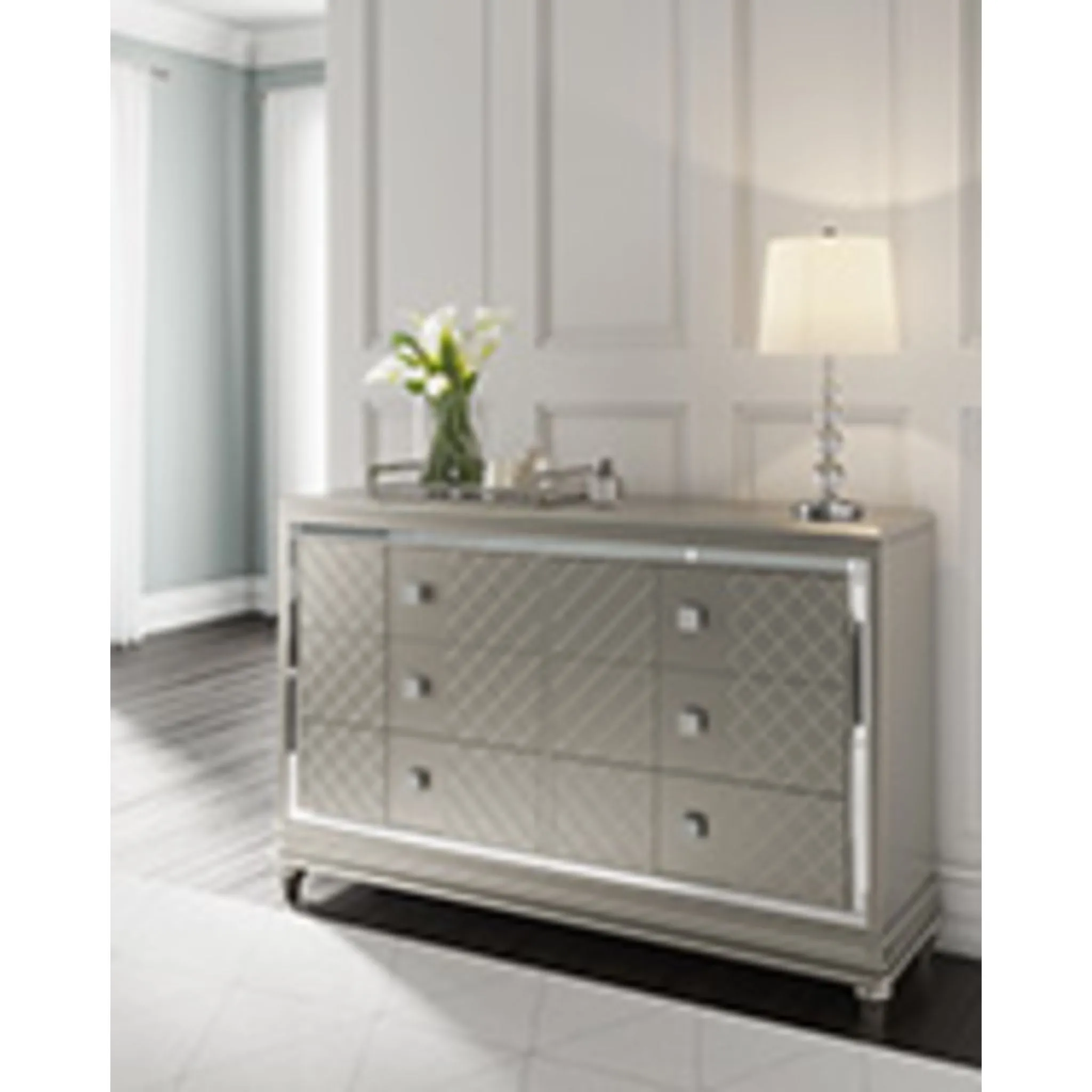 Chevanna Dresser