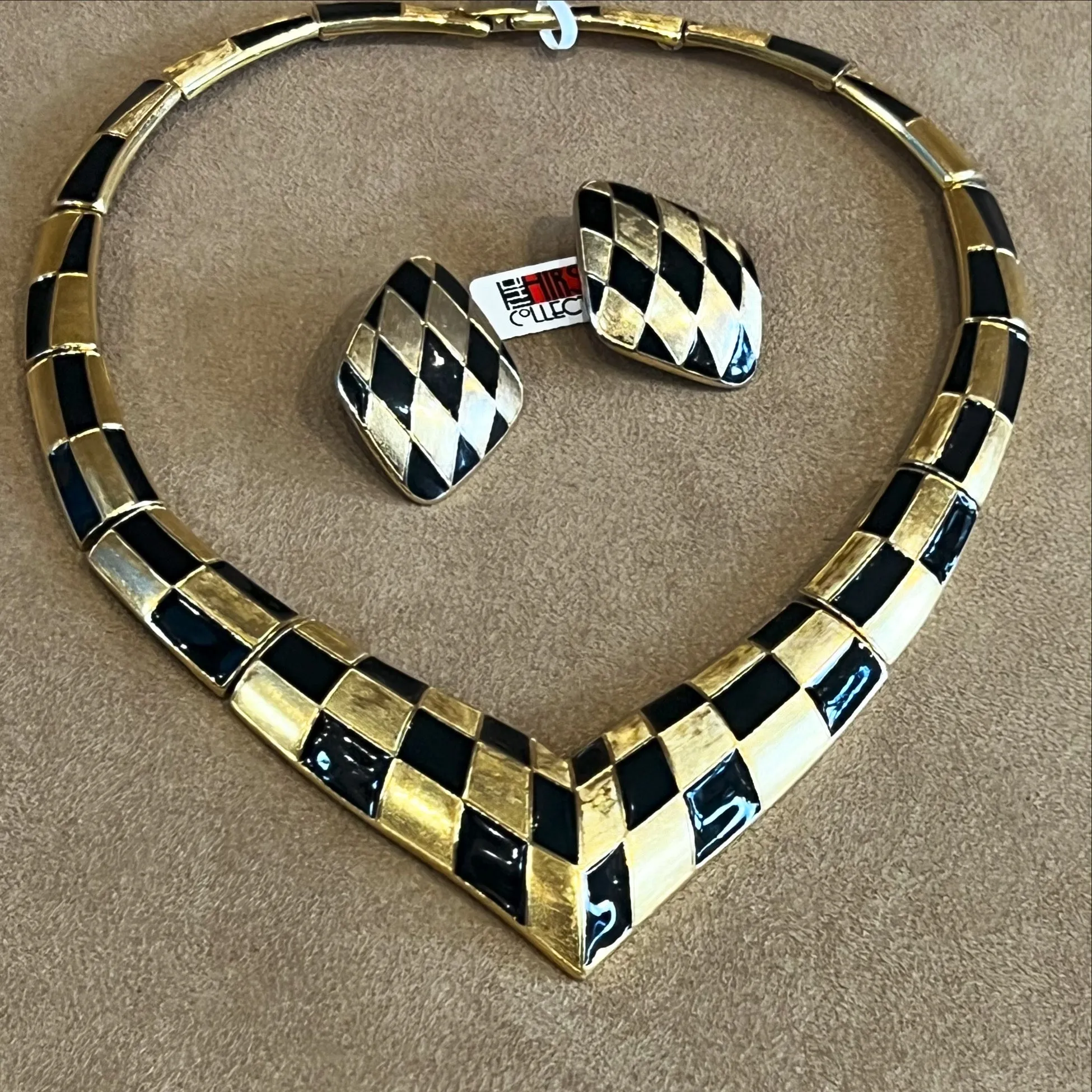 Kunio Matsumoto for Trifari Vintage Necklace and Earring Set Black Enamel Gold Plated