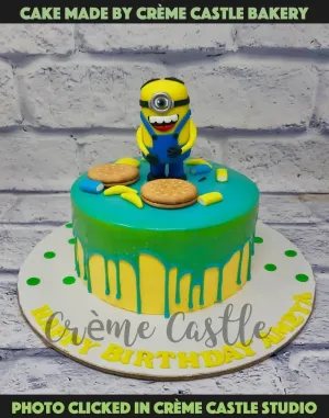 Minion on Cake