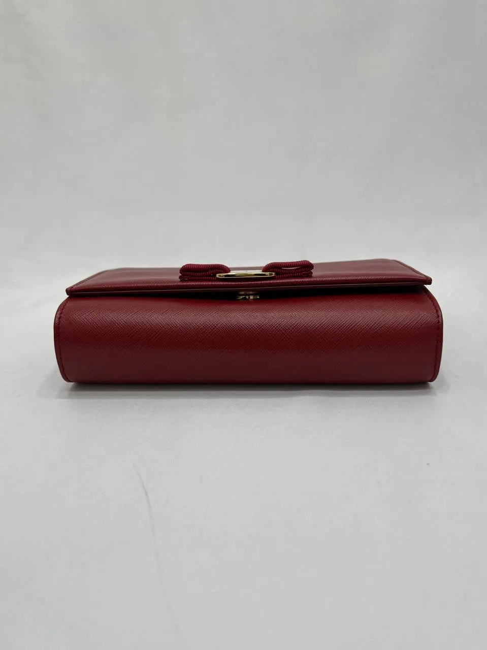 SALVATORE FERRAGAMO Vara Bow Red Chain Sling Bag