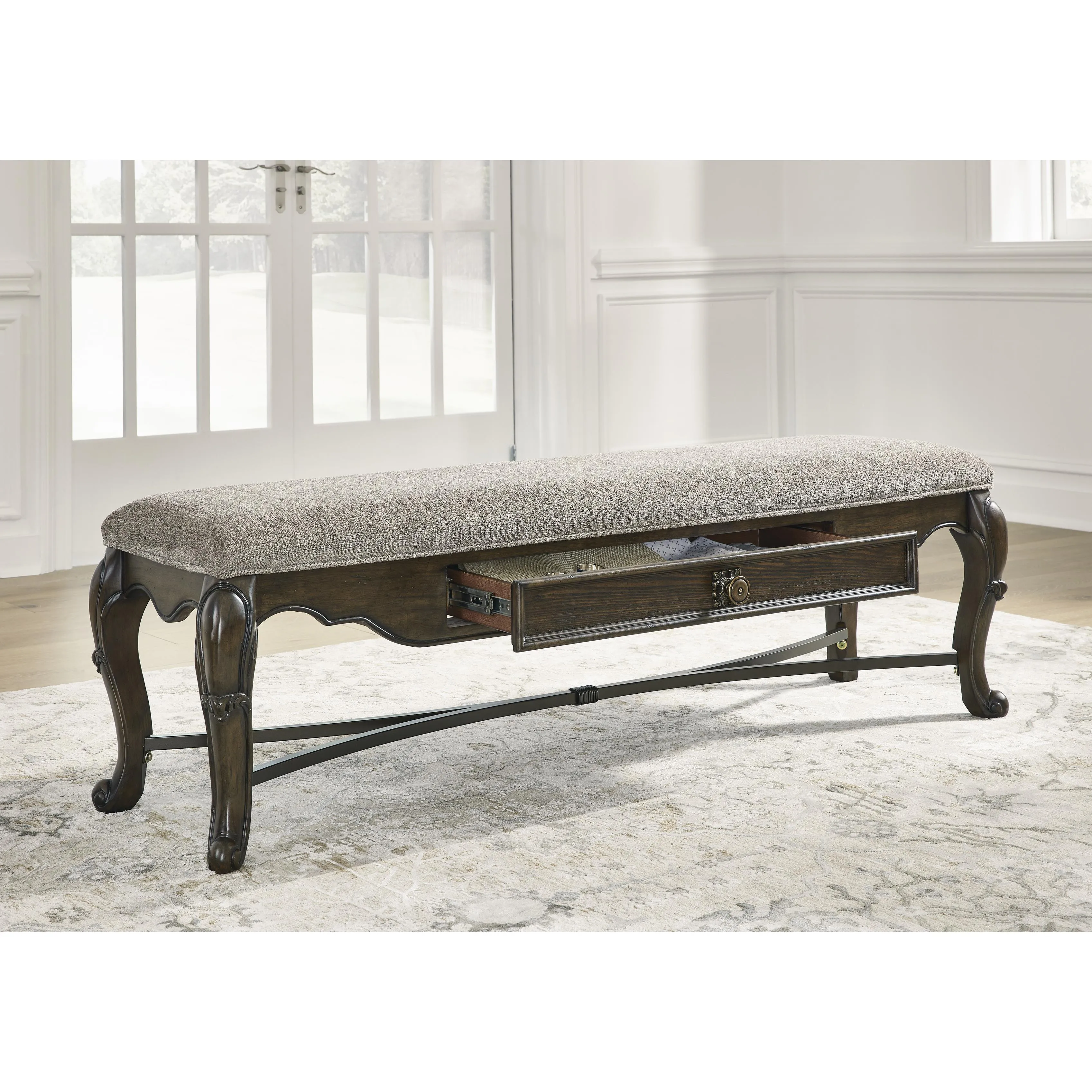 Signature Design by Ashley Maylee Bench D947-00