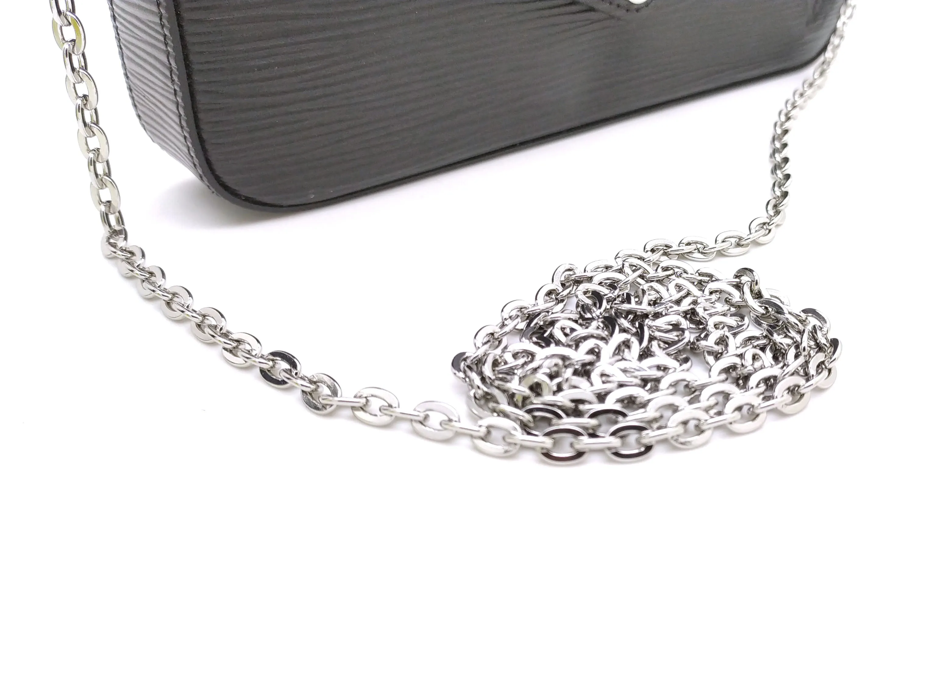 Silver Metal Crossbody Oval Chain from 100 to 140 cm